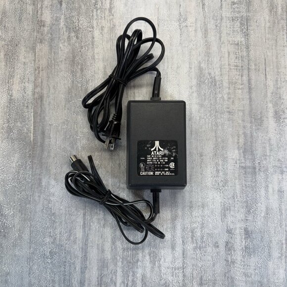 CO61982 Genuine OEM Atari Computer System 5V Power Supply Adapter 600XL 800XL - Picture 1 of 4